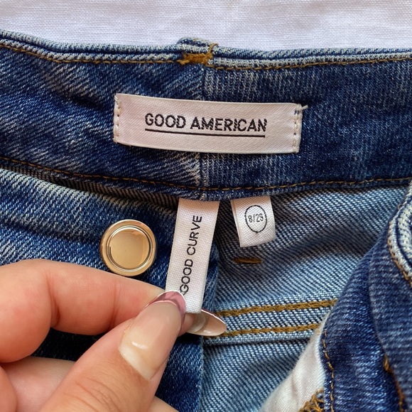 Good Curve Jeans - Picture 5 of 6